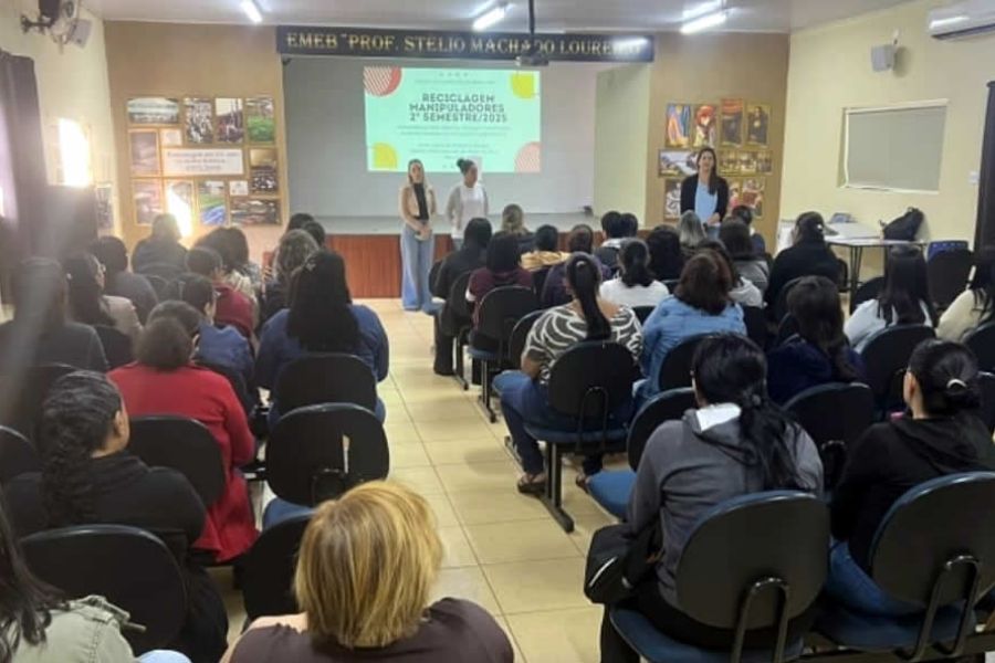 Formação reforça cuidados com a alimentação escolar